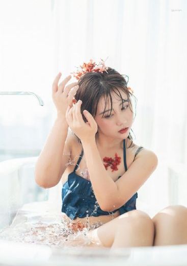 青青草原一区二区_在线观看免费电影
