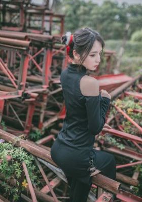 亚洲精品一页_超清超清免费观看